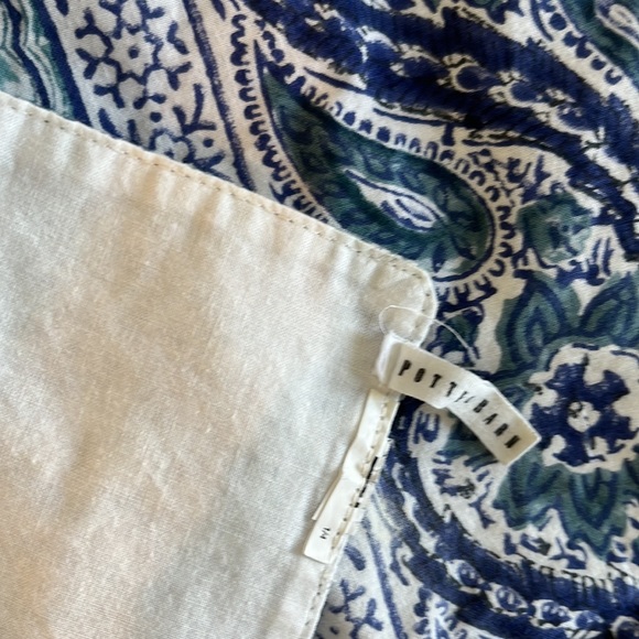 Table runner - Picture 2 of 2